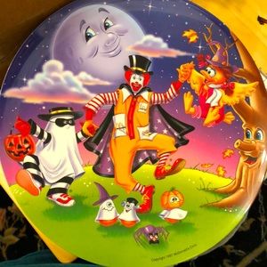 1997 McDonald’s Halloween plate